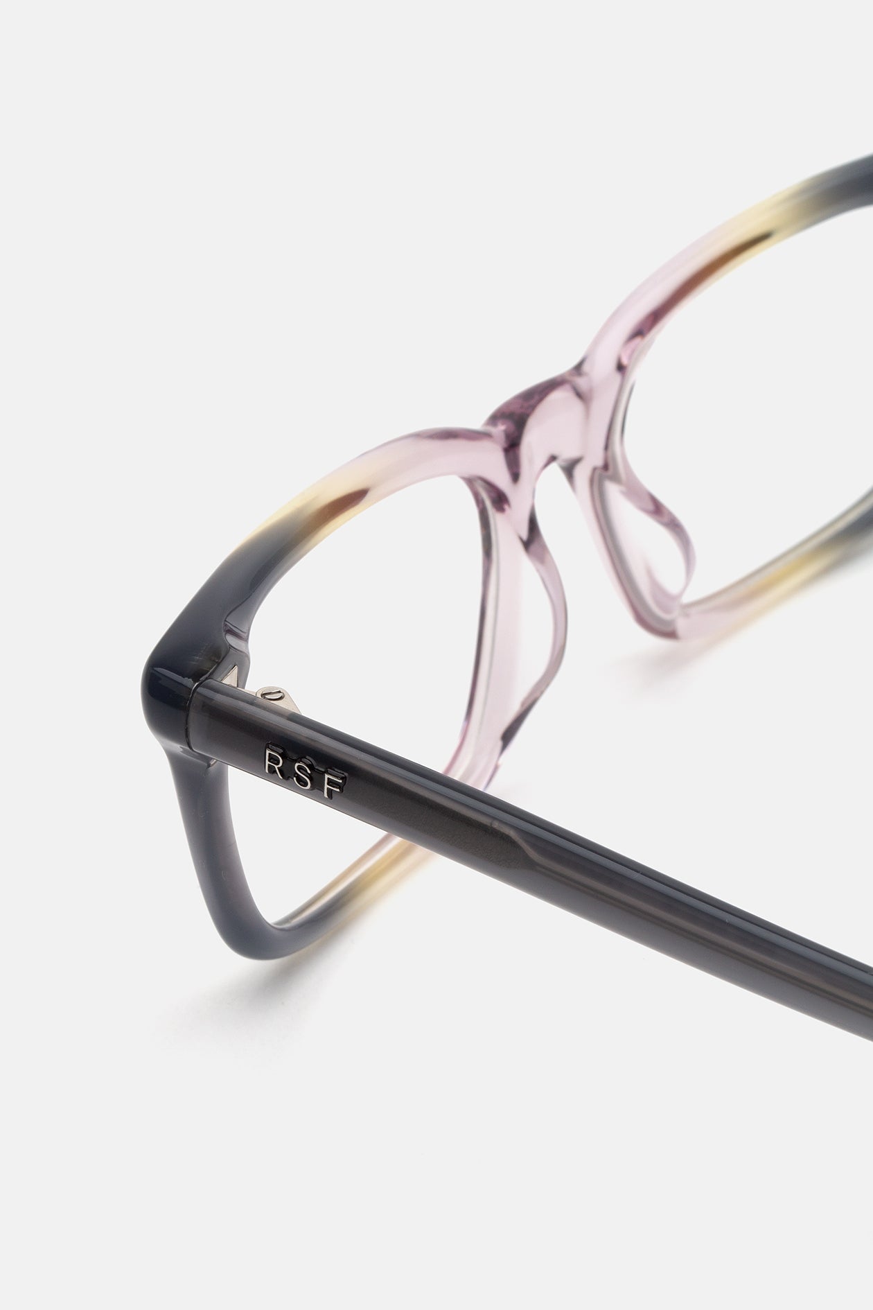 Numero 146 Side Fade