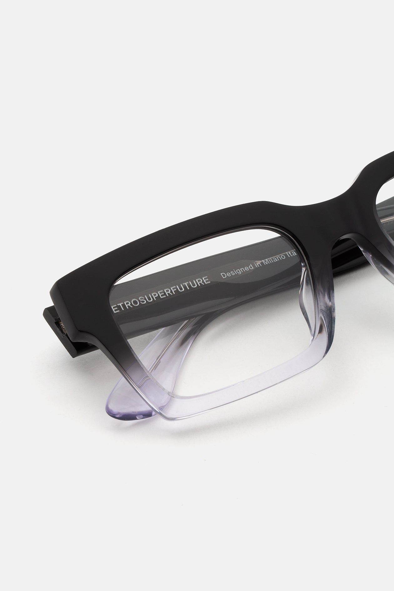 Numero 144 Nero Sfumato