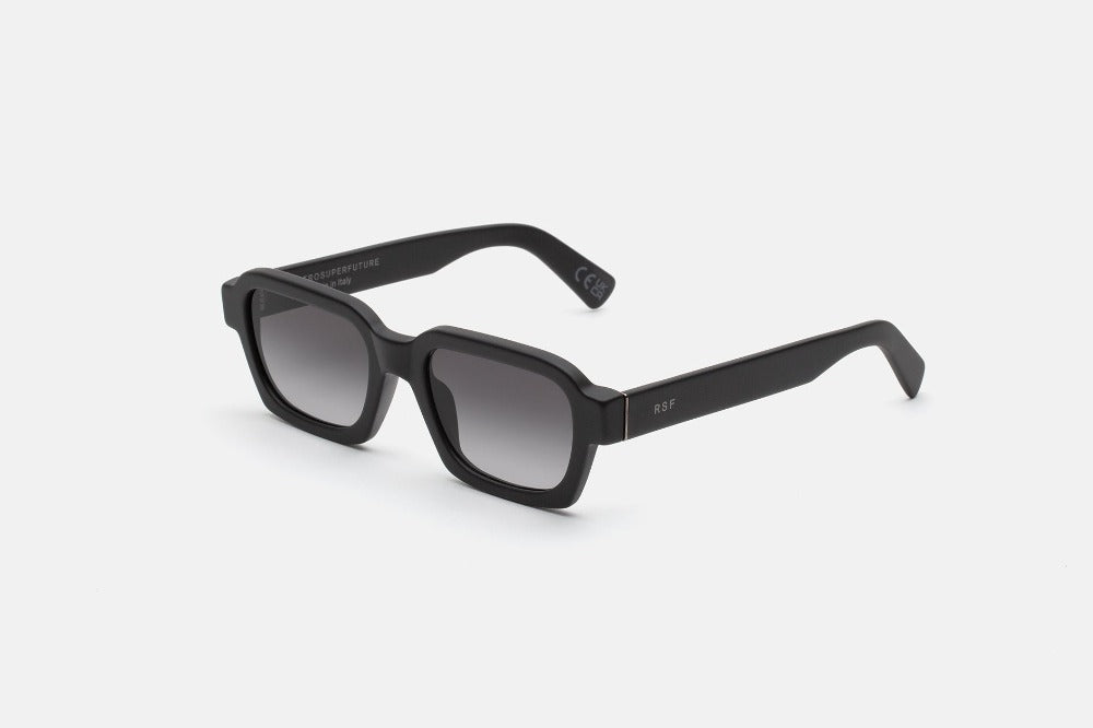 Caro  Black Matte Estate  P04