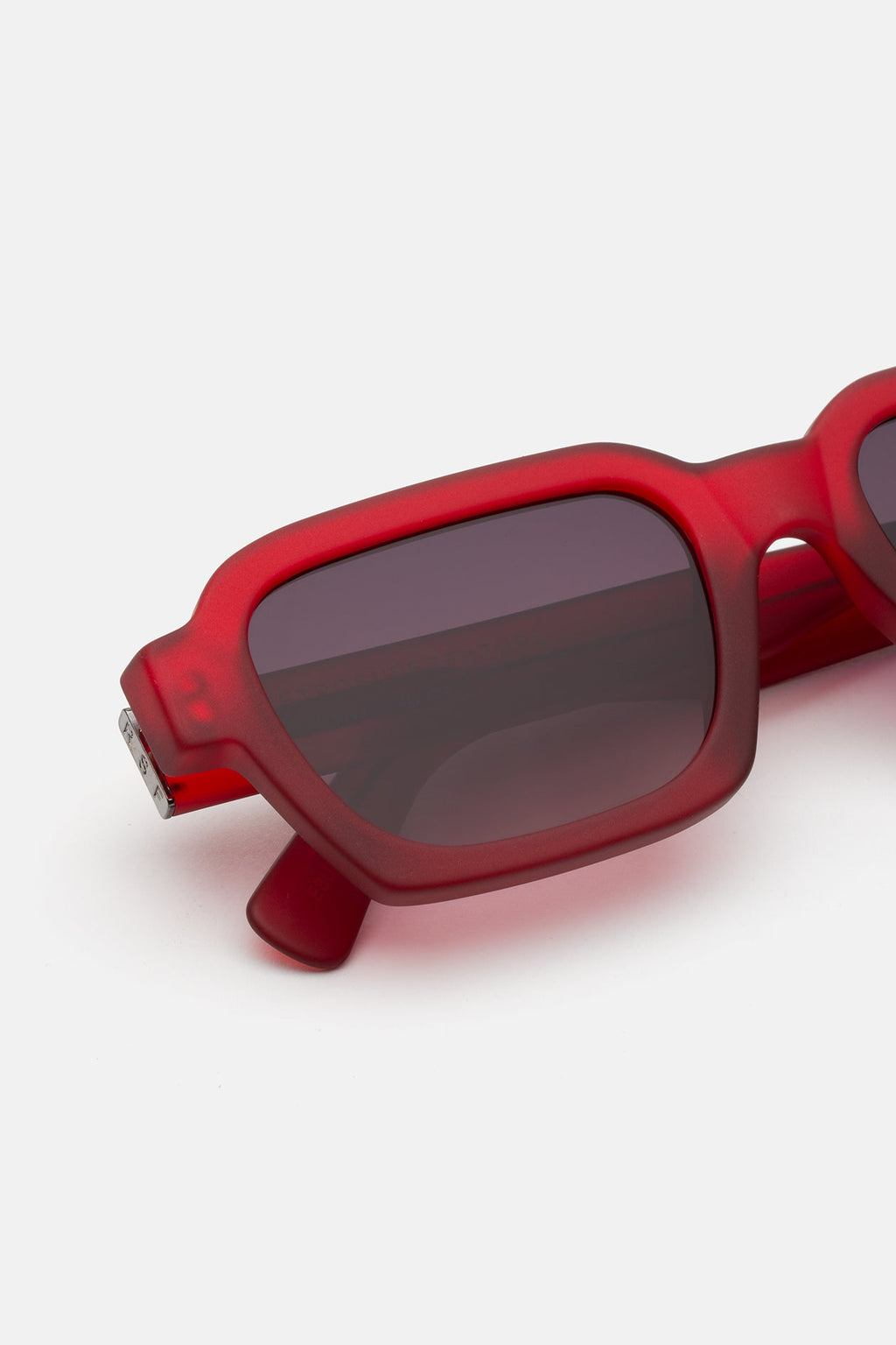 CARO - Matte Red Fade P04